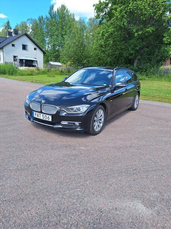 Svart Begagnad 2014 BMW 320 Kombi | 99 000 kr (Superpris) - Bild 1/4