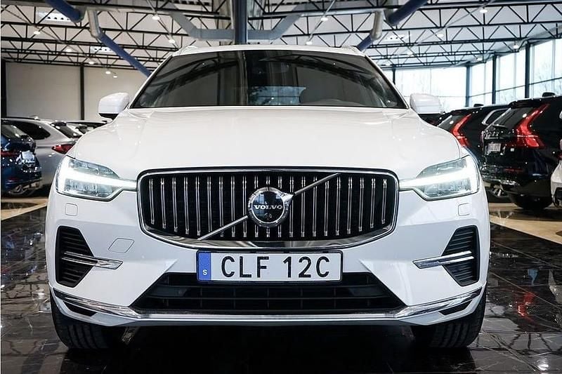 Begagnad Volvo XC60 350 HK (257 kW) 2022 Vit SUV