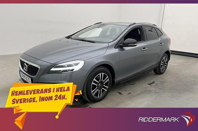 Grå Begagnad 2018 Volvo V40 CC Momentum Kombi | 209 800 kr - Bild 1/3
