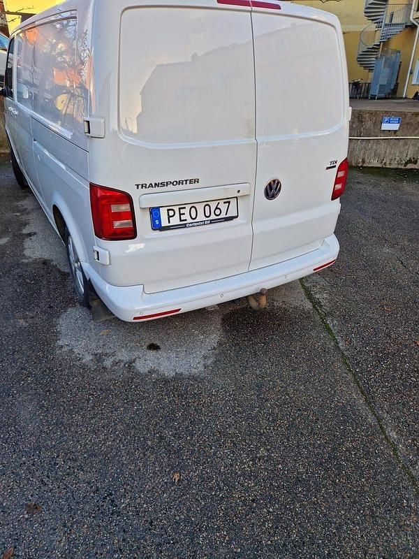Begagnad 2017 VW Transporter Van | 164 000 kr (Superpris) - Bild 1/4