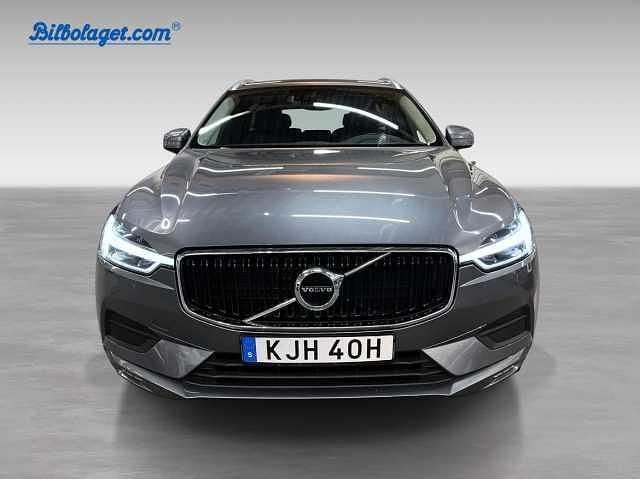Begagnad Volvo XC60 Momentum 197 HK (144 kW) 2021 SUV