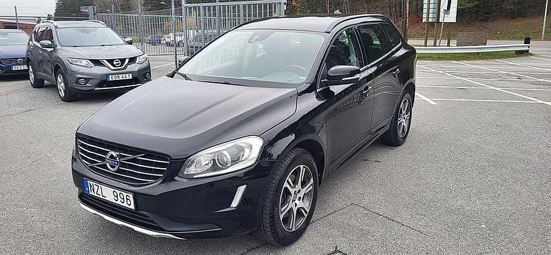 Svart Begagnad 2013 Volvo XC60 Momentum SUV | 139 900 kr (Marknadspris) - Bild 1/4