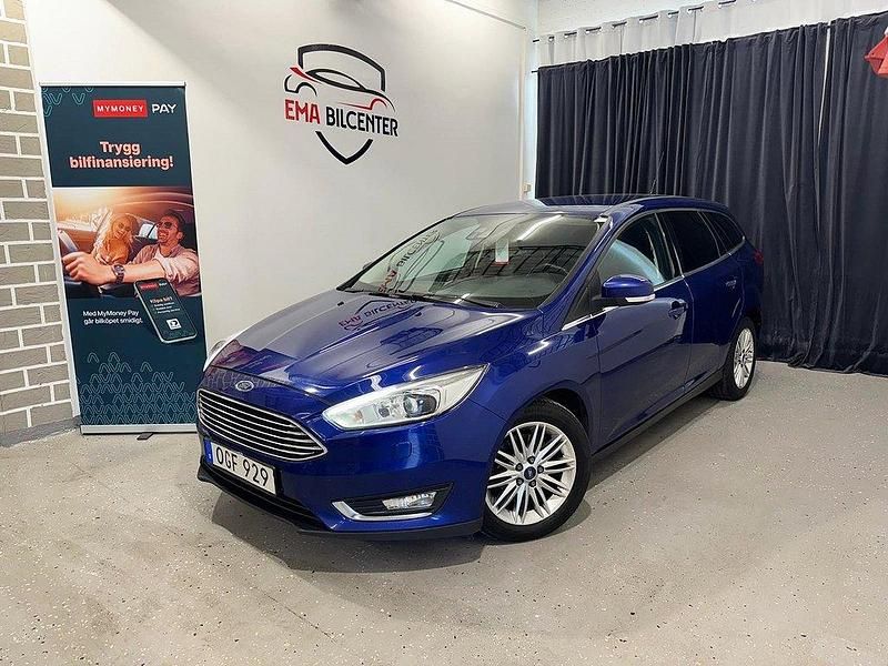 Blå Begagnad 2016 Ford Focus Titanium X Kombi | 89 900 kr (Marknadspris) - Bild 1/4