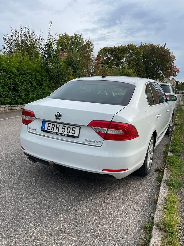Begagnad Skoda Superb 170 HK (125 kW) 2015