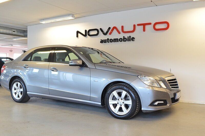 Palladium silver metallic Begagnad 2010 Mercedes E350 Avantgarde Sedan | 134 900 kr (Bra pris) - Bild 1/4