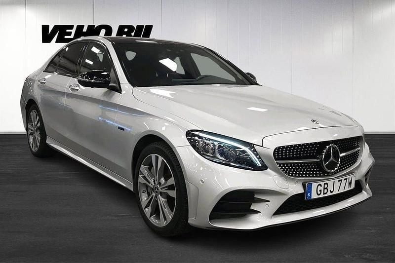 Begagnad Mercedes C300 AMG 320 HK (235 kW) 2021 Iridiumsilver metallic Sedan