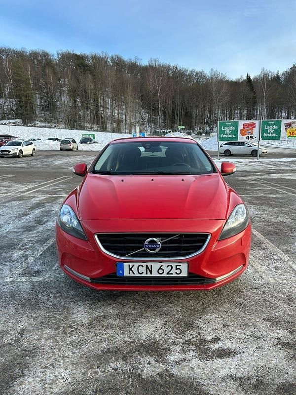 Begagnad Volvo V40 122 HK (89 kW) 2016