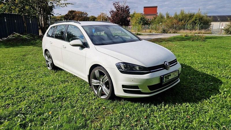 Vit Begagnad 2015 VW Golf VII Kombi | 78 000 kr (Lite dyr) - Bild 1/4