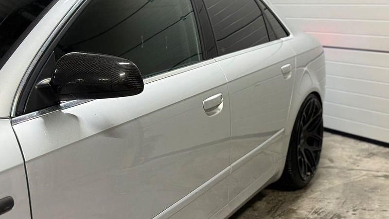 Begagnad Audi A4 Sport 200 HK (147 kW) 2004 Silver Sedan