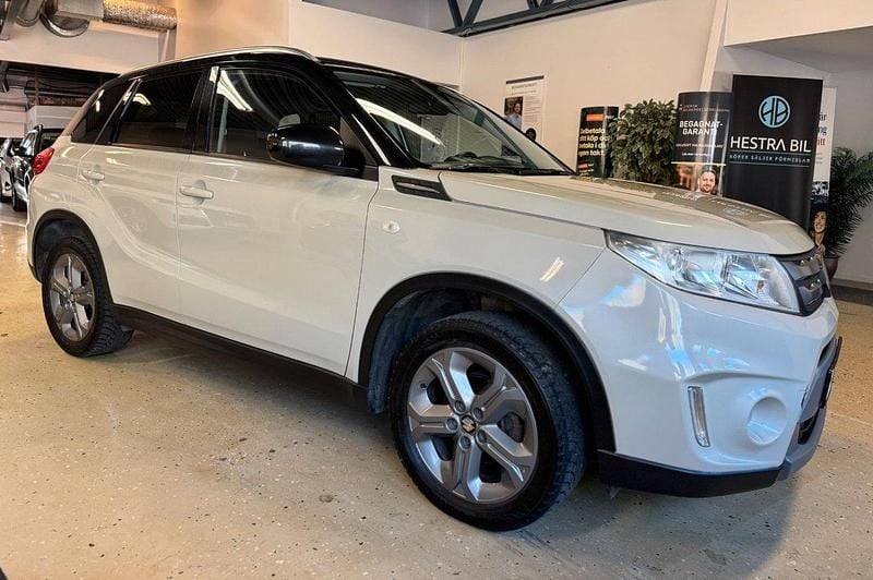 Brun Begagnad 2016 Suzuki Vitara GL SUV | 129 900 kr (Marknadspris) - Bild 1/4