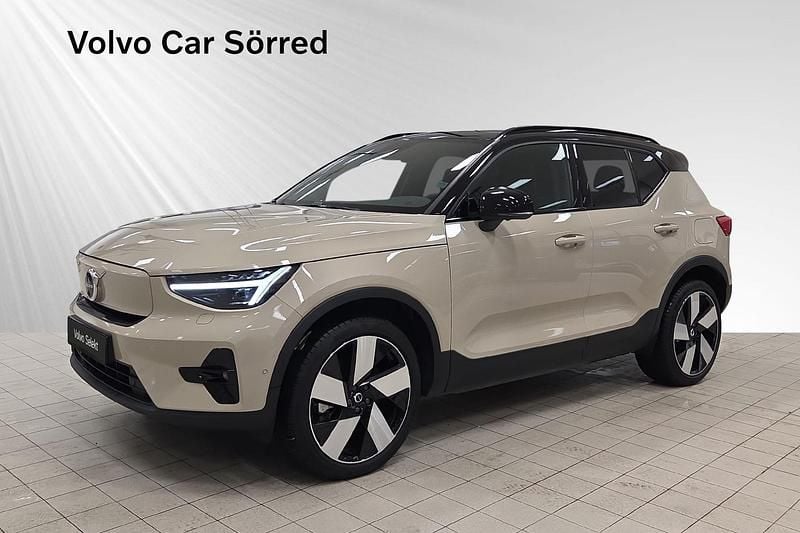 Brun Begagnad 2025 Volvo EX40 Performance SUV | 569 900 kr - Bild 1/4