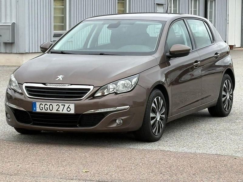 Brun Begagnad 2014 Peugeot 308 Active Halvkombi | 52 900 kr (Marknadspris) - Bild 1/4