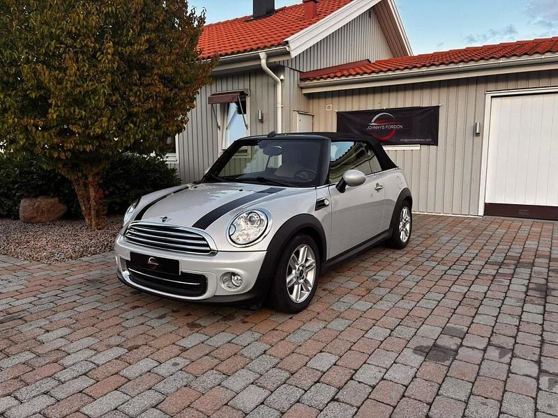 Silver Begagnad 2012 Mini Cooper Cabriolet Cab | 114 900 kr (Marknadspris) - Bild 1/4