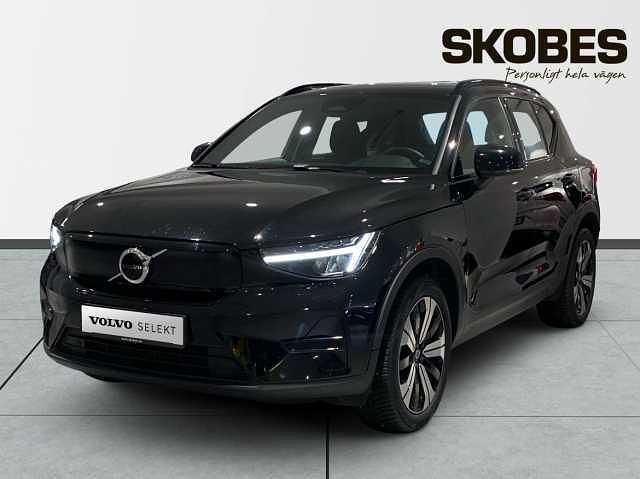 Begagnad Volvo XC40 Core 175 kW (238 HK) 2023 Svart SUV