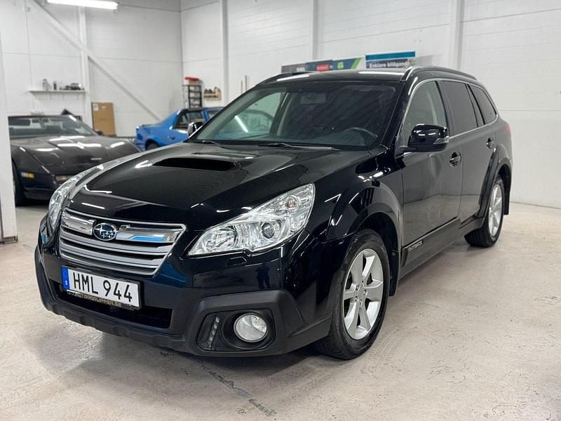 Svart Begagnad 2014 Subaru Outback SUV | 49 000 kr (Superpris) - Bild 1/4