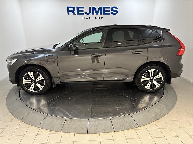 Begagnad Volvo XC60 Plus 355 HK (261 kW) 2025 Grå SUV