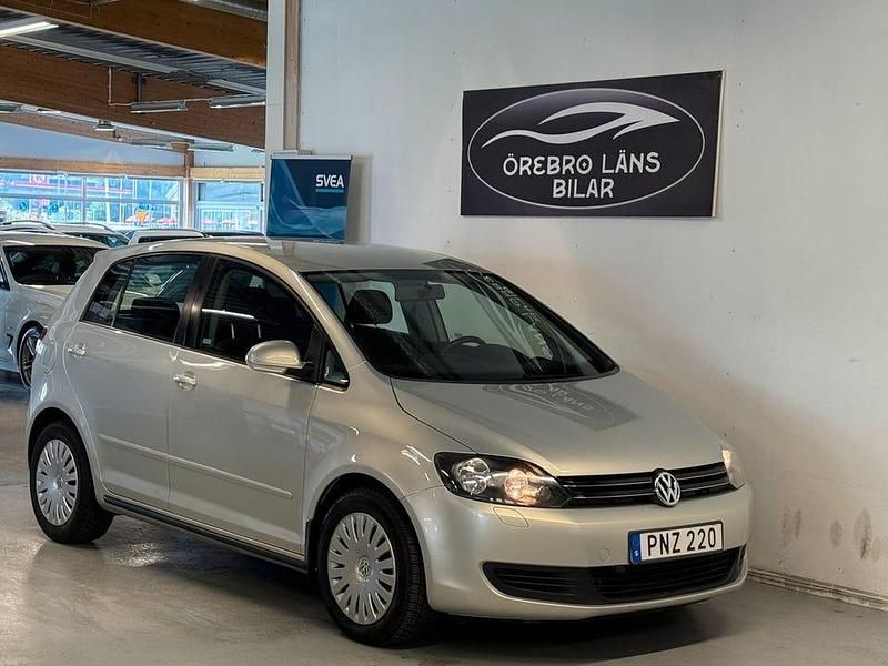 Ljusbrun (brun) Begagnad 2013 VW Golf VII Halvkombi | 79 900 kr (Superpris) - Bild 1/4