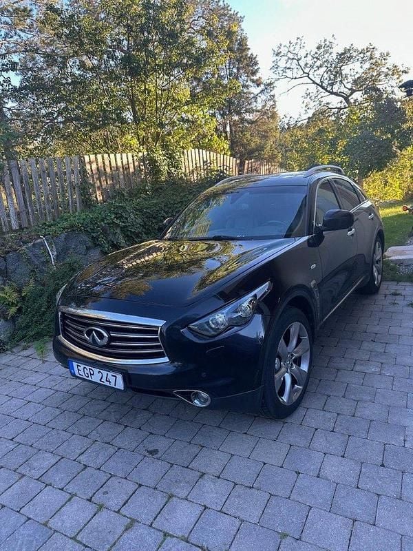 Svart Begagnad 2012 Infiniti Fx50 SUV | 75 000 kr - Bild 1/4
