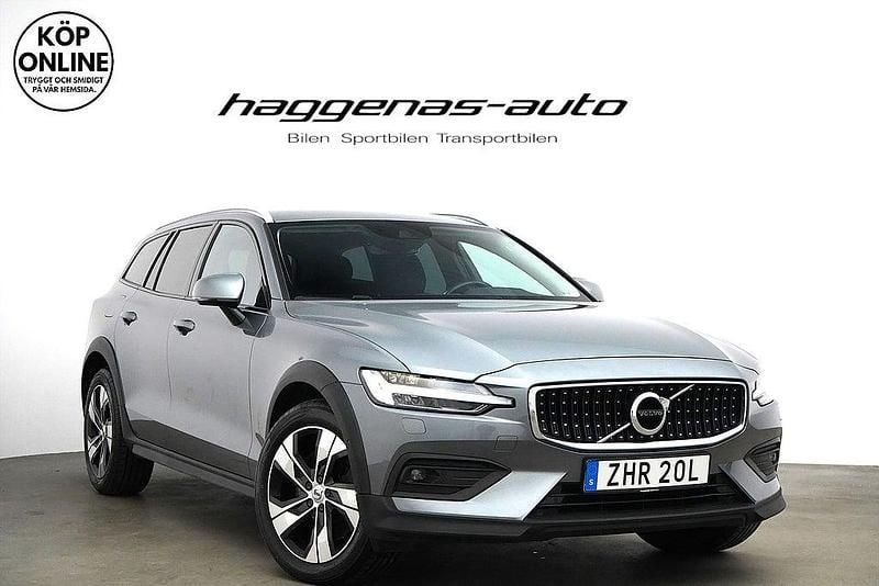Begagnad Volvo V60 CC 197 HK (144 kW) 2021 Grå Kombi