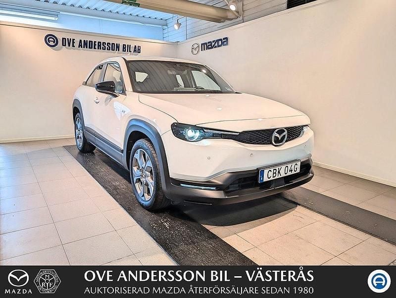 Grå Begagnad 2022 Mazda MX30 Exclusive-Line SUV | 184 900 kr (Marknadspris) - Bild 1/4