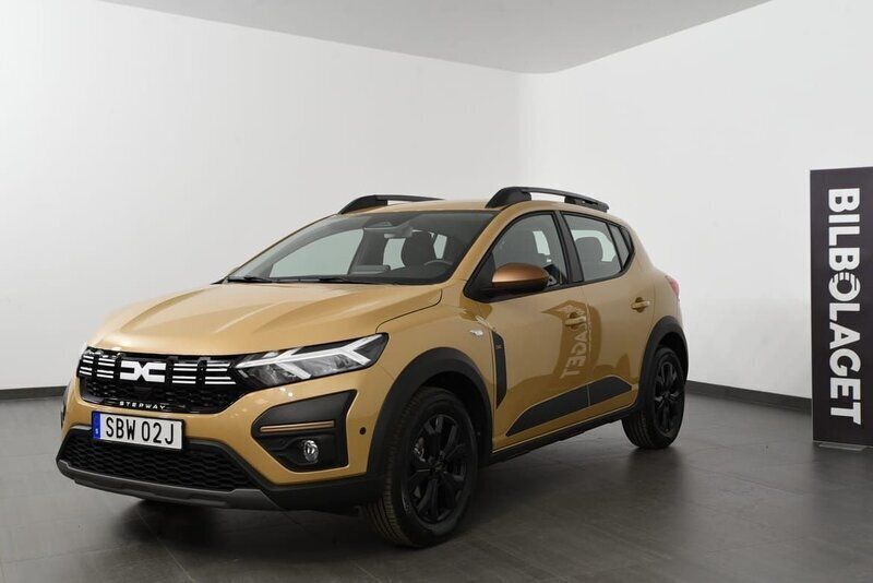 Brun Begagnad 2024 Dacia Sandero Extreme Halvkombi | 224 800 kr (Marknadspris) - Bild 1/4