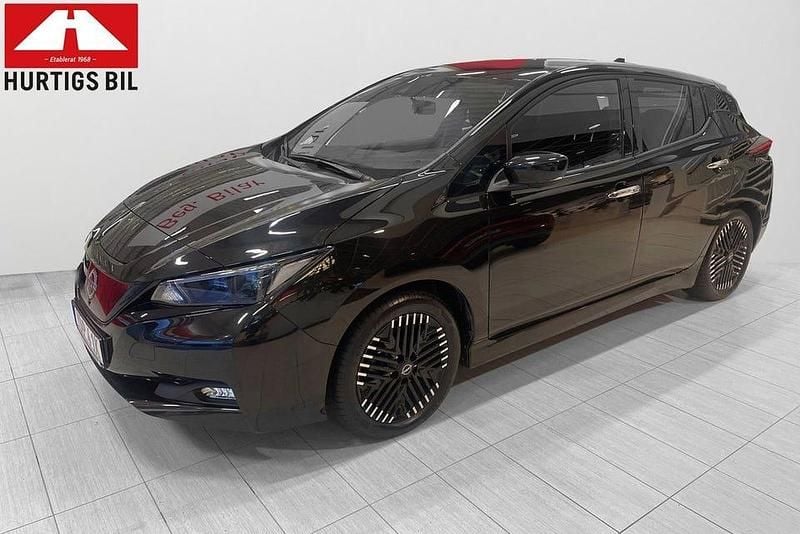 Svart Begagnad 2022 Nissan Leaf N-Connecta Halvkombi | 179 900 kr (Marknadspris) - Bild 1/4