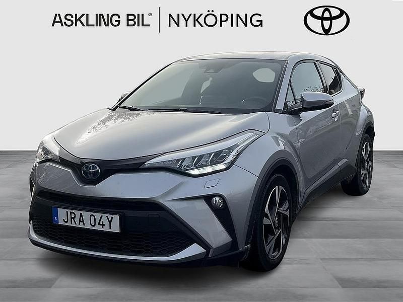 Silver Begagnad 2022 Toyota C-HR Edition SUV | 259 000 kr (Marknadspris) - Bild 1/4