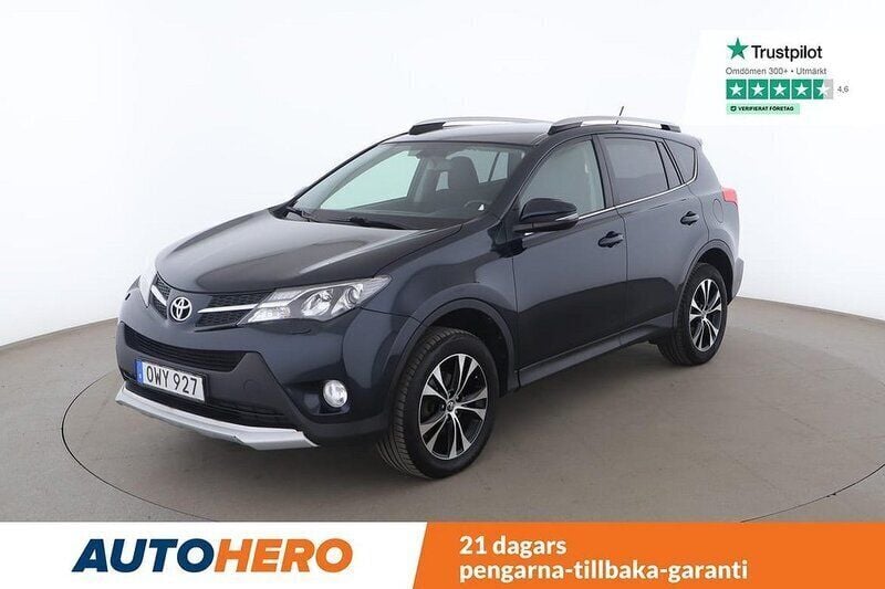 Mörkblå (blå) Begagnad 2015 Toyota RAV4 SUV | 166 000 kr (Bra pris) - Bild 1/4