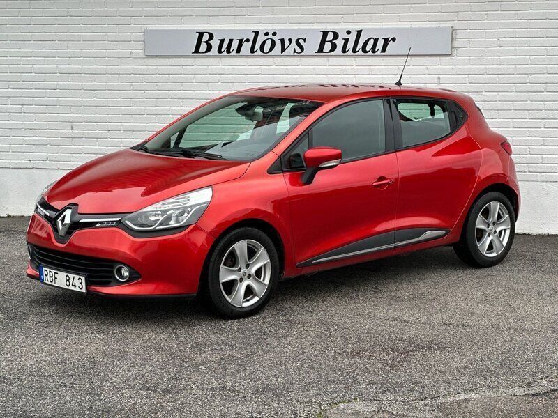Röd Begagnad 2013 Renault Clio IV Halvkombi | 58 800 kr (Marknadspris) - Bild 1/4