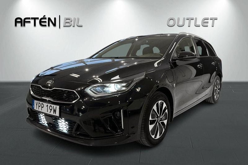 Svart Begagnad 2021 Kia Ceed Advance Kombi | 229 900 kr (Marknadspris) - Bild 1/3