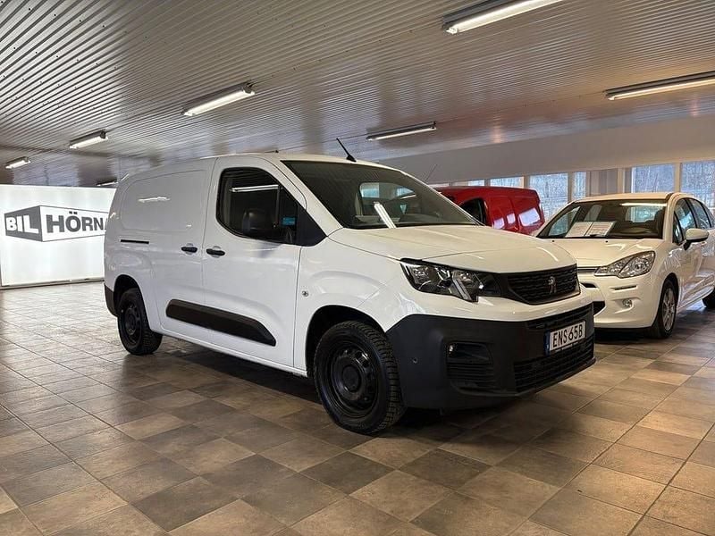 Begagnad Peugeot Partner 102 HK (75 kW) 2020 Vit Minibuss
