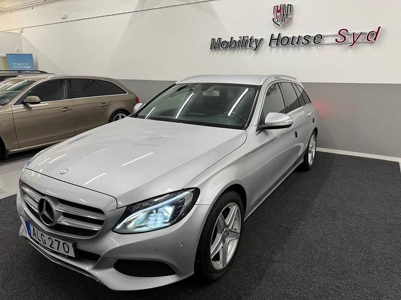 Silver Begagnad 2014 Mercedes C220 Avantgarde Kombi | 189 900 kr (Marknadspris) - Bild 1/4