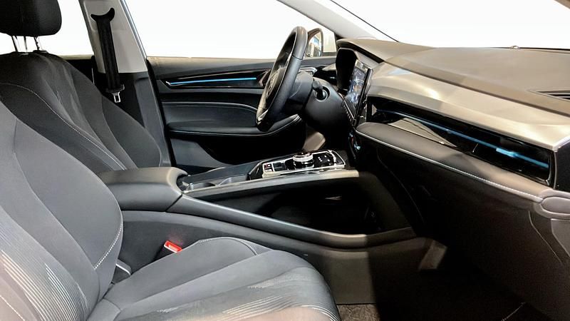 Begagnad MG MG5 EV Comfort 130 kW (177 HK) 2022 Vit Kombi