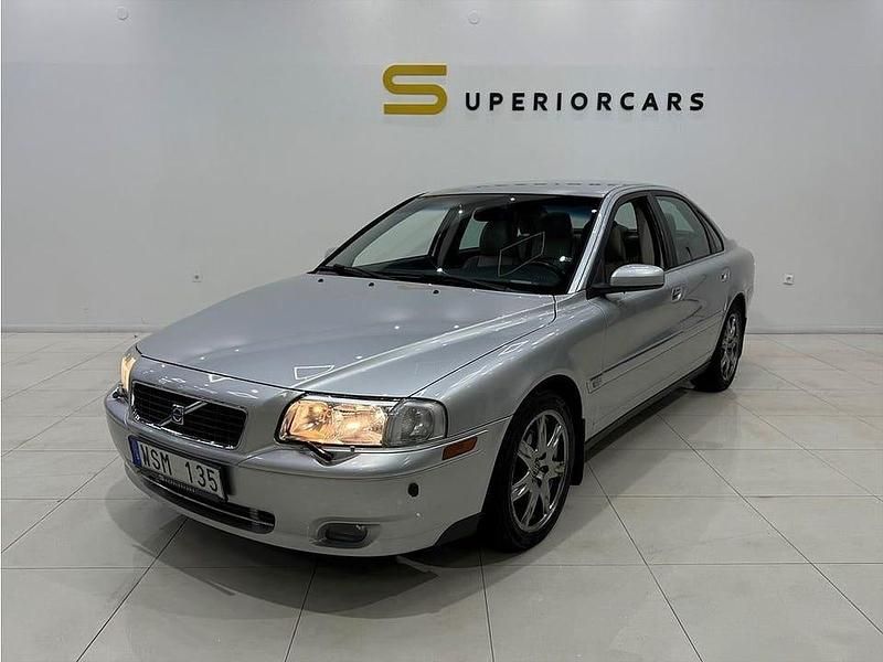 Ljusgrå Begagnad 2005 Volvo S80 Sedan | 19 900 kr (Marknadspris) - Bild 1/4