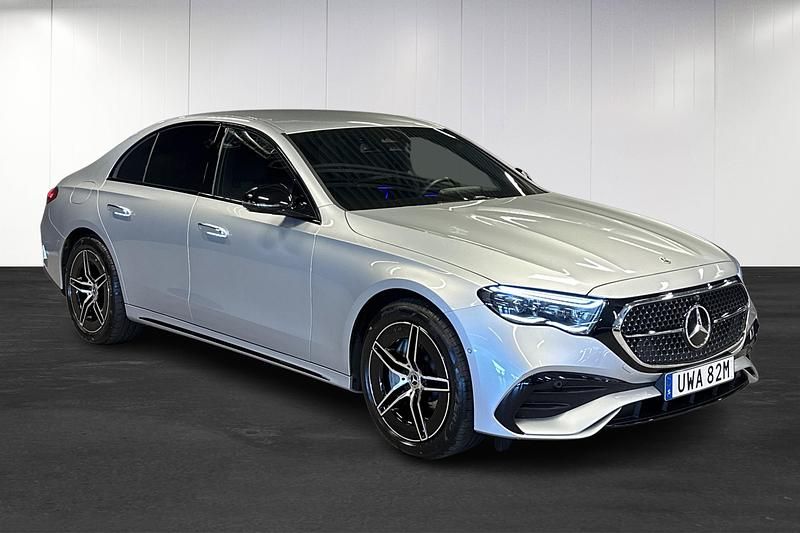 Begagnad Mercedes E300 2024 Silver Sedan