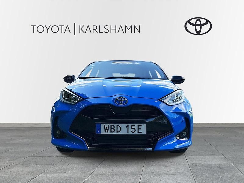Begagnad Toyota Yaris Hybrid Edition 132 HK (97 kW) 2024 Blå Halvkombi