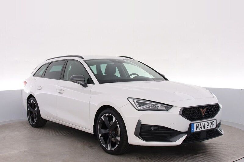 Vit Begagnad 2023 Cupra Leon Kombi | 289 000 kr (Marknadspris) - Bild 1/4