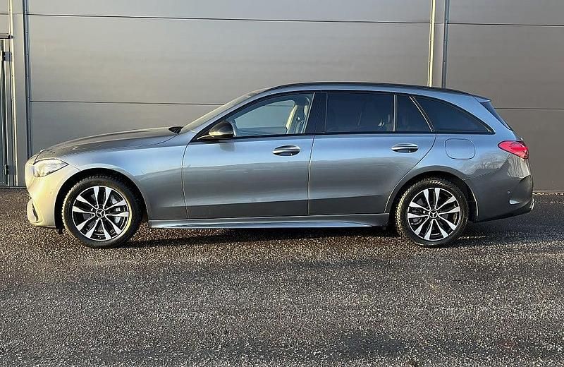 Begagnad Mercedes C300e AMG 204 HK (150 kW) 2021 Grå Kombi