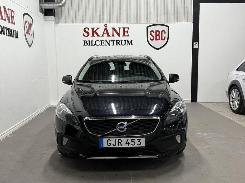 Begagnad Volvo V40 CC Momentum 116 HK (85 kW) 2014 Svart Kombi