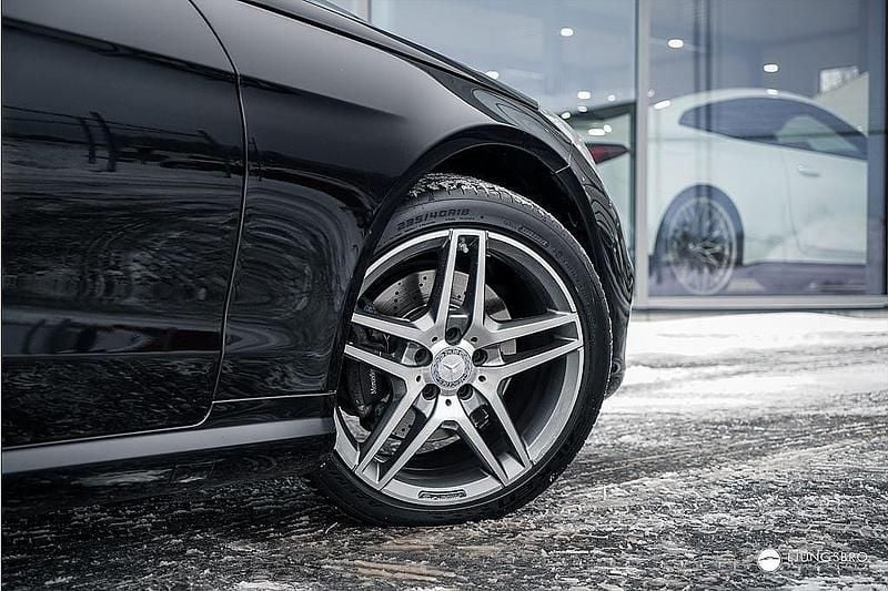 Begagnad Mercedes E320 AMG 272 HK (200 kW) 2015 Svart Cab