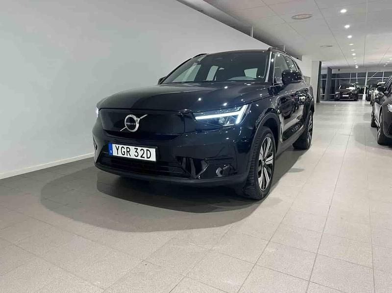 Begagnad Volvo XC40 Single Motor 154 kW (210 HK) 2023 Svart SUV