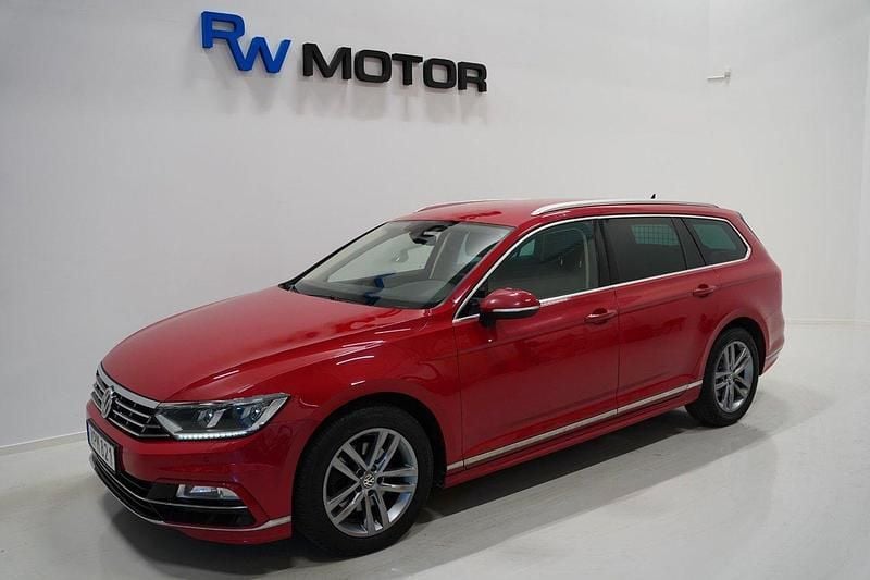 Röd Begagnad 2017 VW Passat R-line Kombi | 159 800 kr (Bra pris) - Bild 1/4