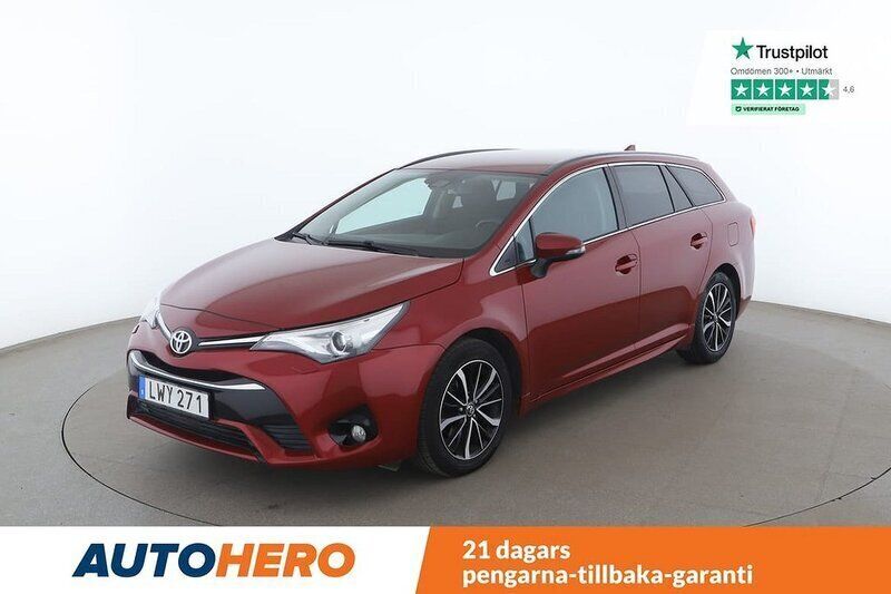 Röd Begagnad 2017 Toyota Avensis Touch Kombi | 171 000 kr (Marknadspris) - Bild 1/4