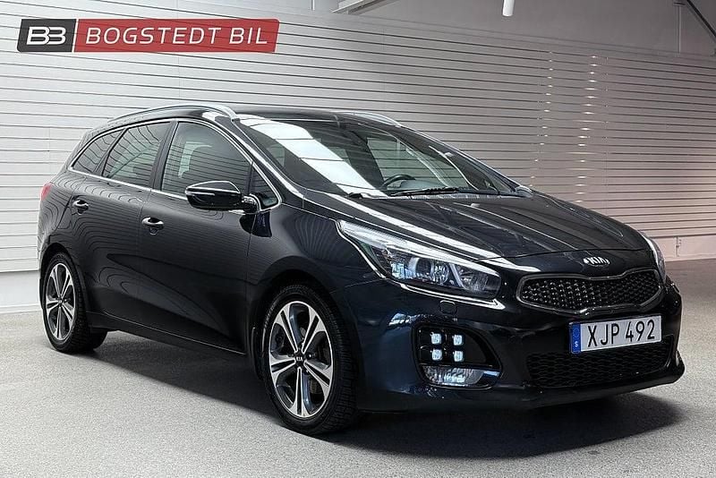 Svart Begagnad 2018 Kia Ceed Sportswagon GT-Line Kombi | 129 000 kr (Marknadspris) - Bild 1/4