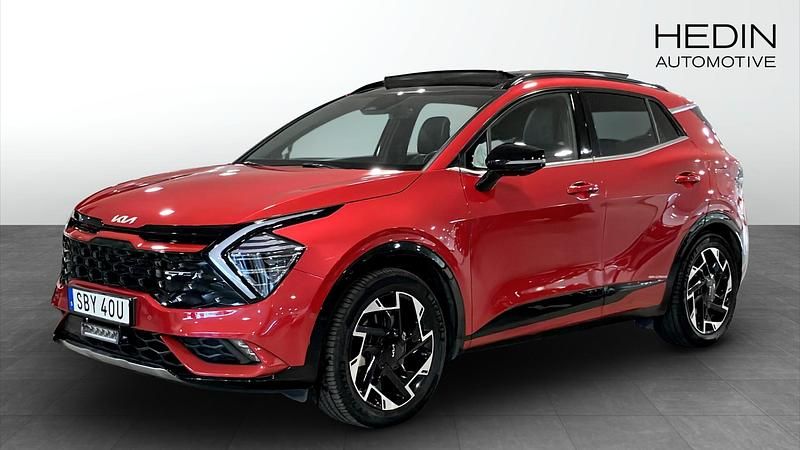 Röd (red) Begagnad 2022 Kia Sportage GT-Line SUV | 419 900 kr (Lite dyr) - Bild 1/4