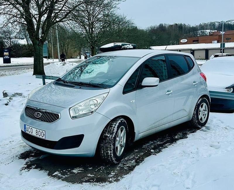 Begagnad Kia Venga 90 HK (66 kW) 2010 Halvkombi