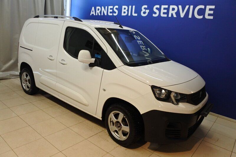 Vit Begagnad 2019 Peugeot Partner Minibuss | 174 900 kr (Marknadspris) - Bild 1/4