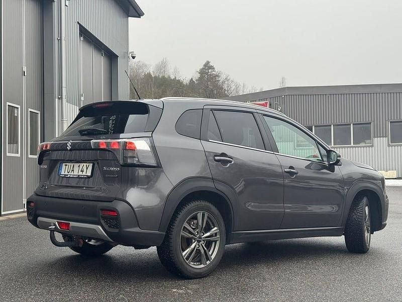 Begagnad Suzuki SX4 S-Cross 116 HK (85 kW) 2022 Grå Kombi