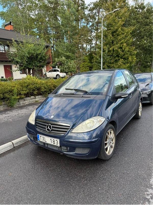 Blå Begagnad 2007 Mercedes A170 Classic Halvkombi | 13 000 kr (Superpris) - Bild 1/4