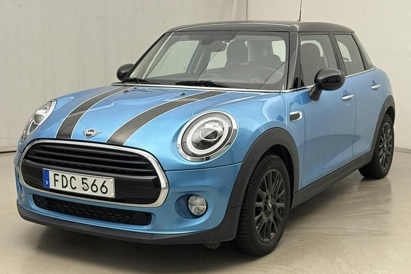Blå Begagnad 2019 Mini Cooper Hatch Halvkombi | 154 000 kr (Bra pris) - Bild 1/4